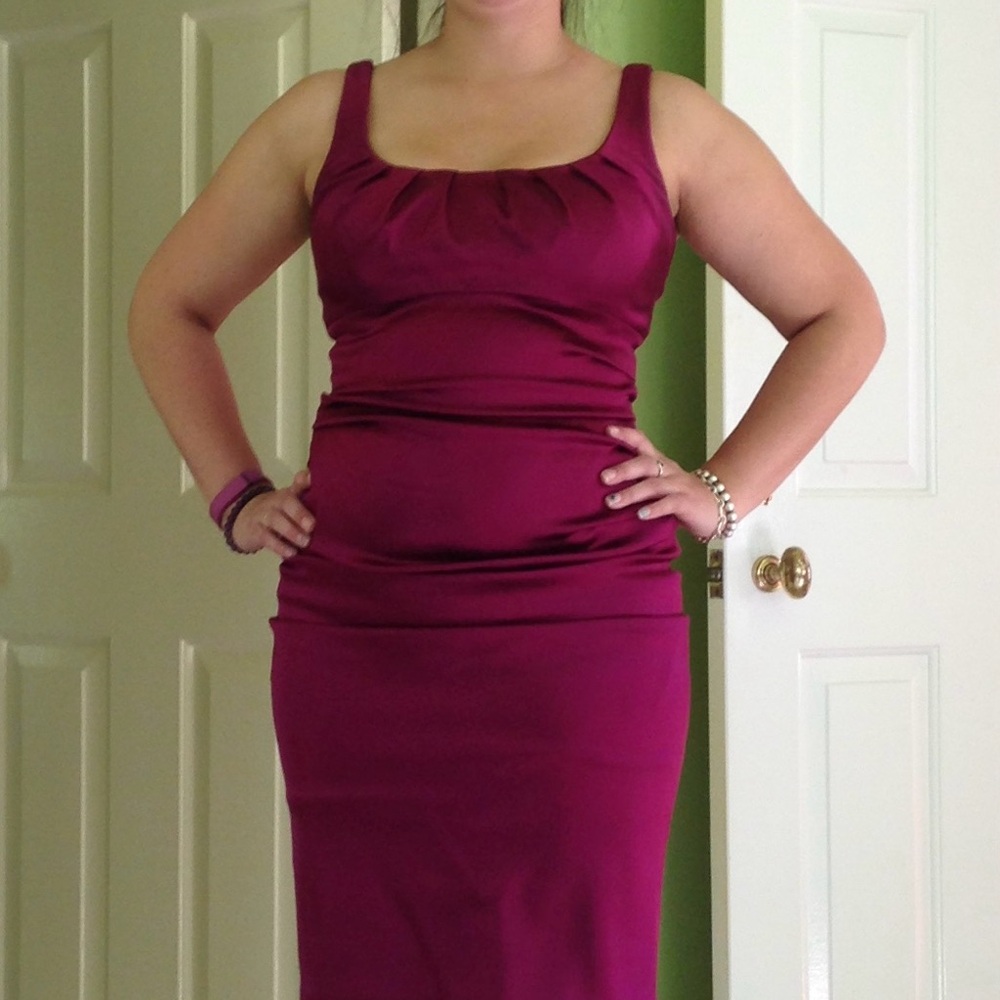 Maggy London Burgundy Midi Dress